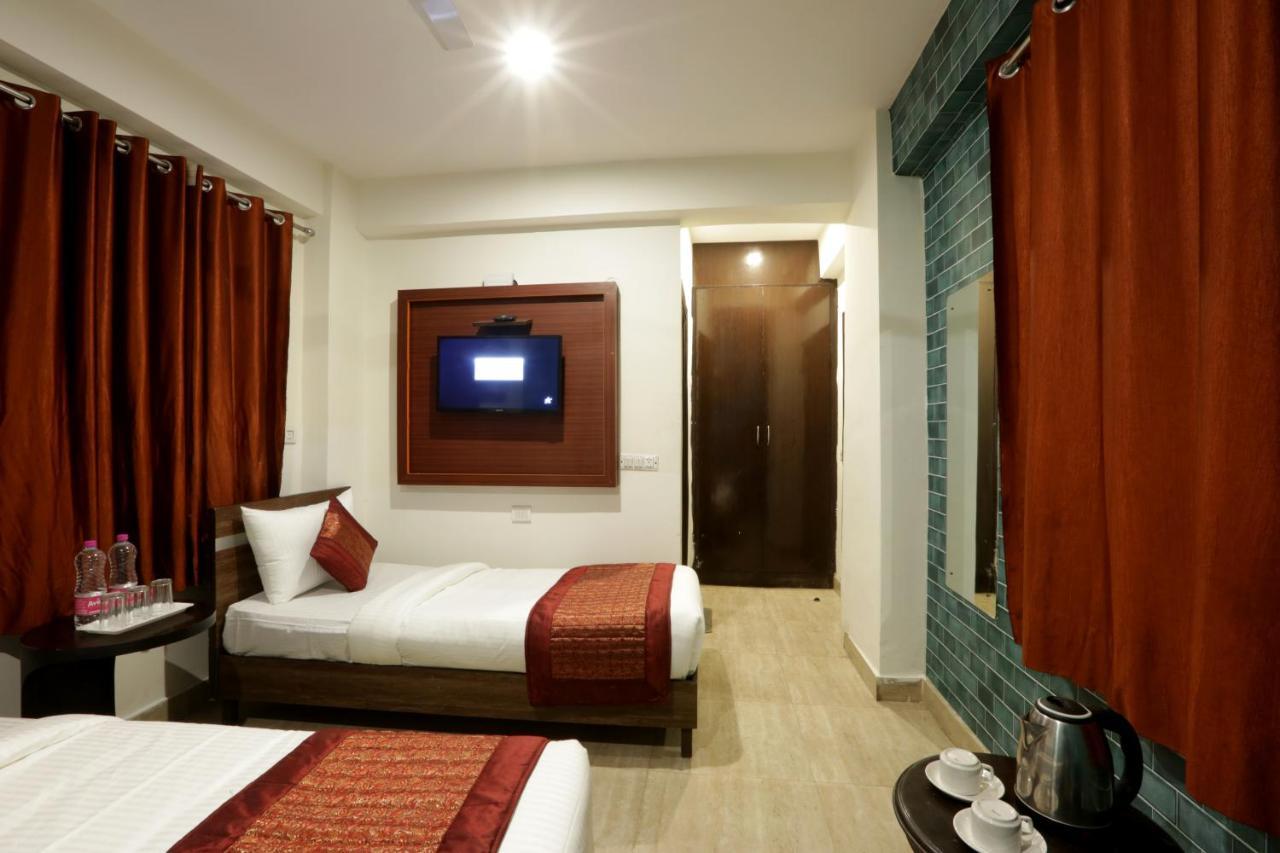 Hotel Airport Star 뉴델리 외부 사진