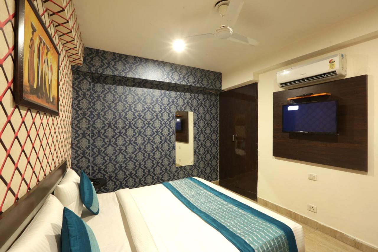Hotel Airport Star 뉴델리 외부 사진