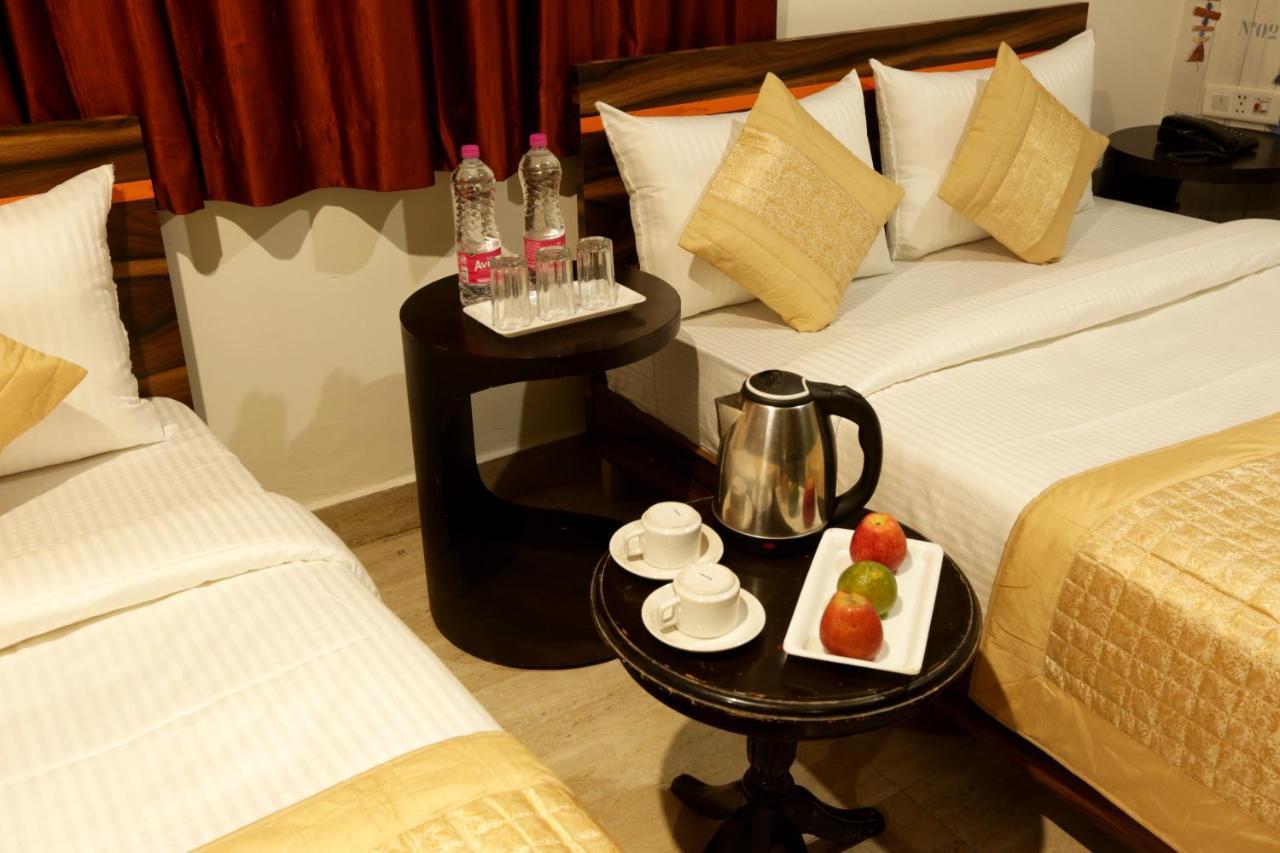 Hotel Airport Star 뉴델리 외부 사진